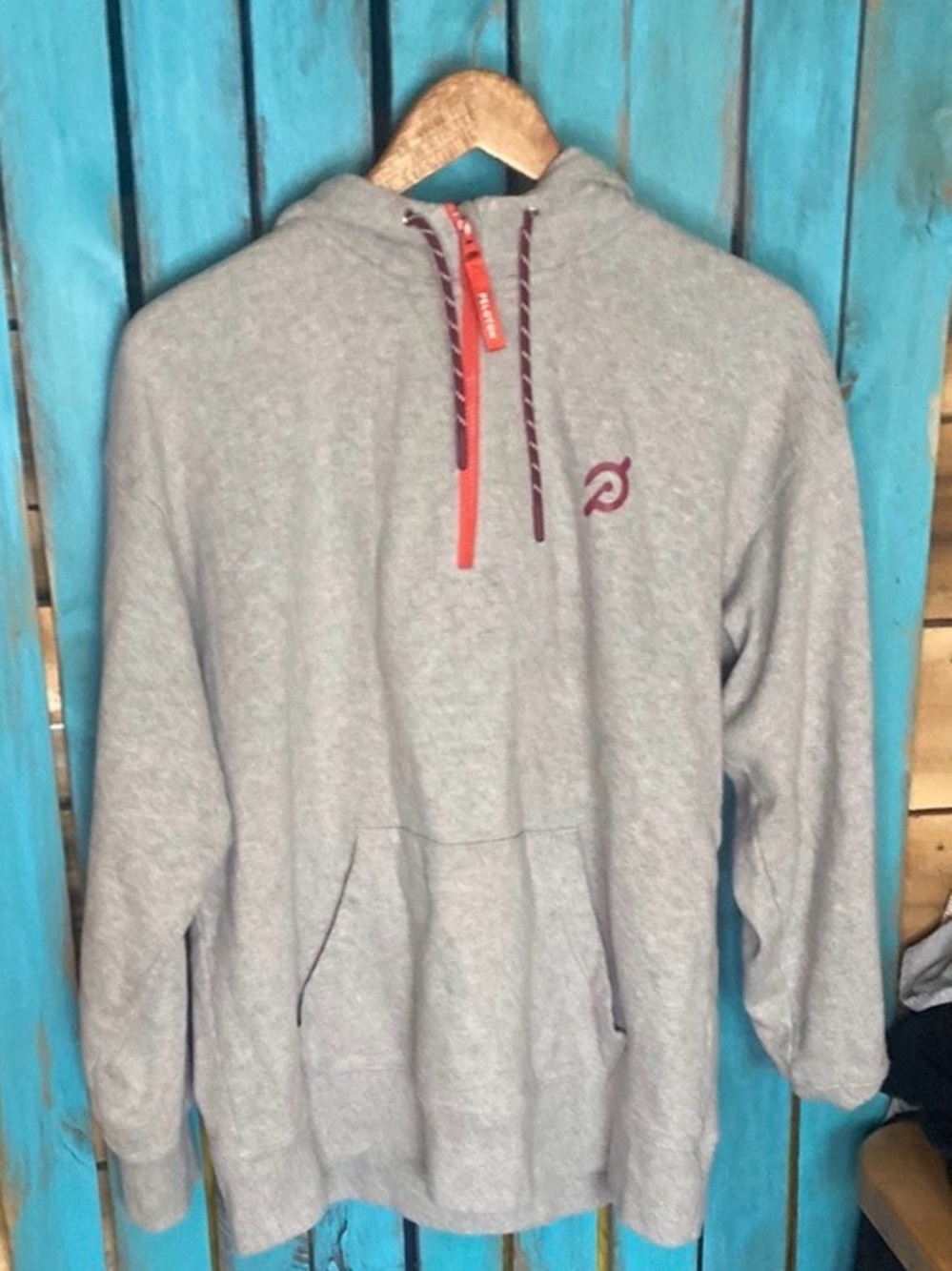 Peloton Gray partial zip pullover hoodie sweatshirt size large Red Accents
